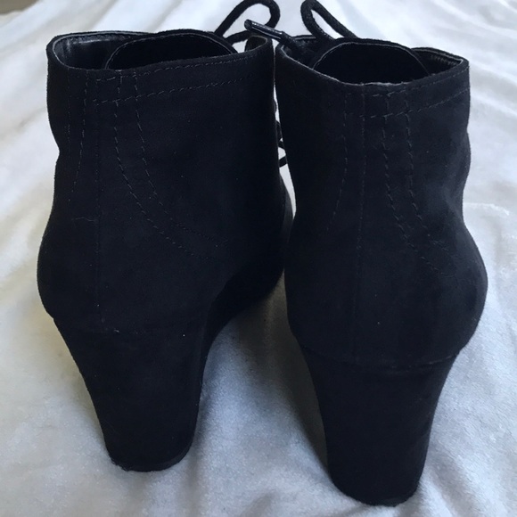 Black wedge heel booties, size 8 - Picture 8 of 13